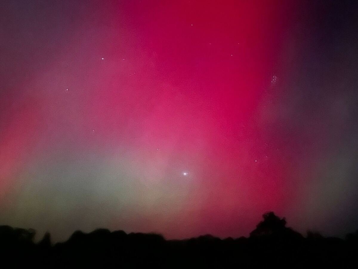 Nordlichter (Polarlichter) über Flecken Zechlin – spektakulärer Sternenhimmel