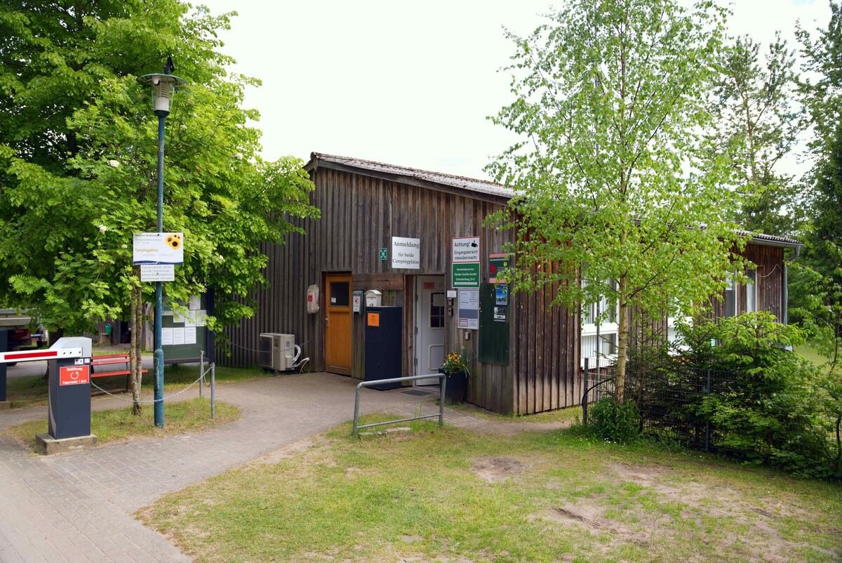 Empfangsgebäude und Rezeption, Campingplatz Flecken Zechlin
